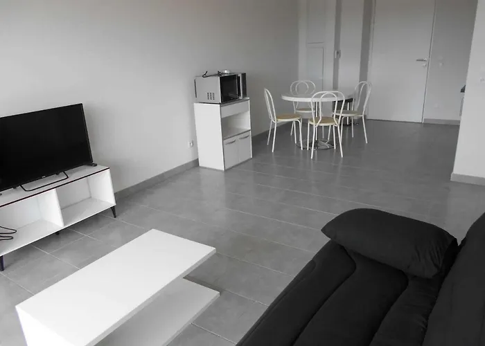 Апартаменты T2 Climatise Avec Terrasse - 6 Couchages - Parking Prive - Grau-du-roi - Fr-1-250-198
