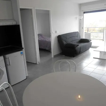 T2 Cabine Climatise Avec Terrasse - 6 Couchages - Parking Prive - Grau-du-roi - Fr-1-250-198 Appartement *